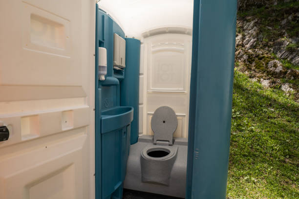 Best Portable restroom trailer rental  in East Rancho Dominguez, CA